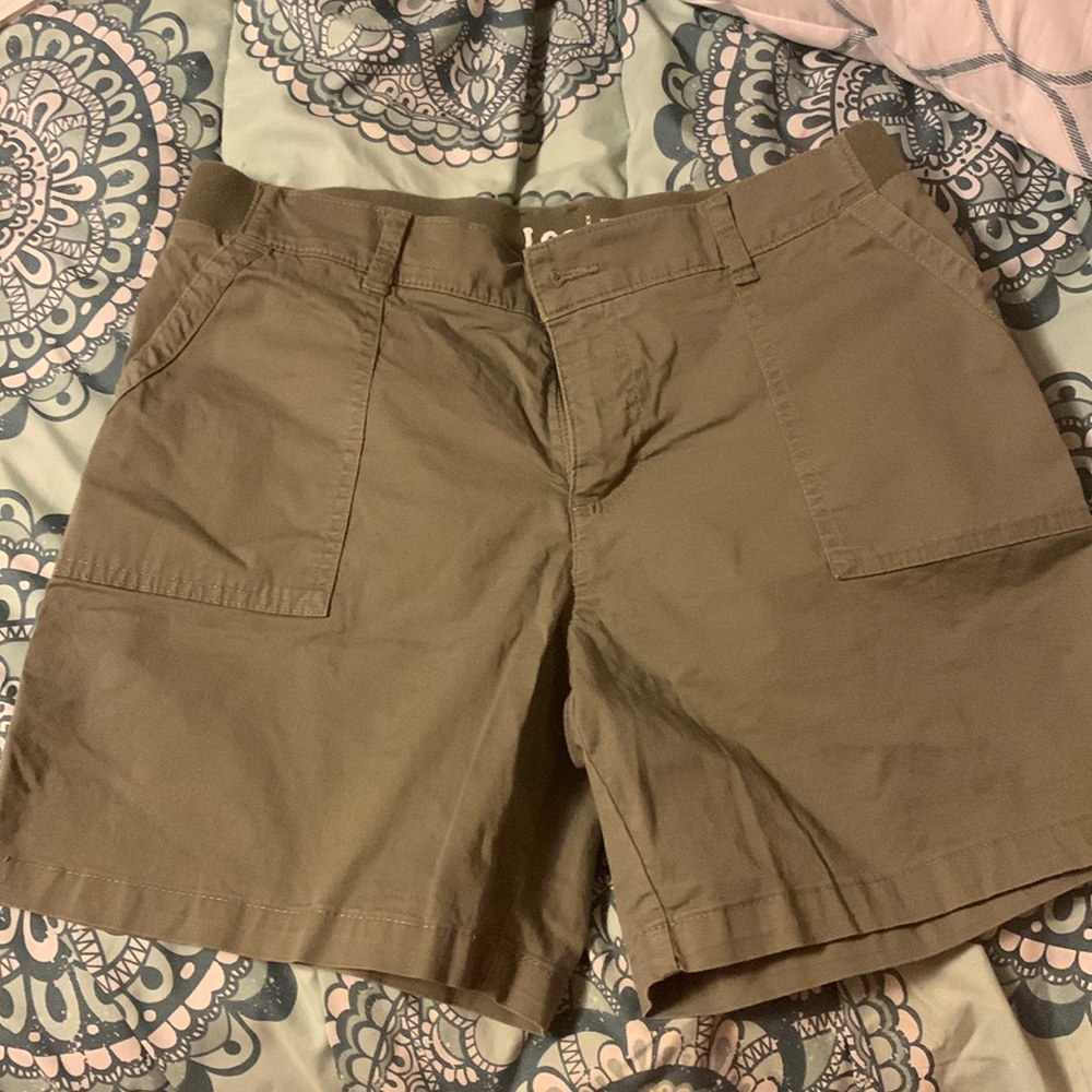 Lee regular fit, mid rise, short